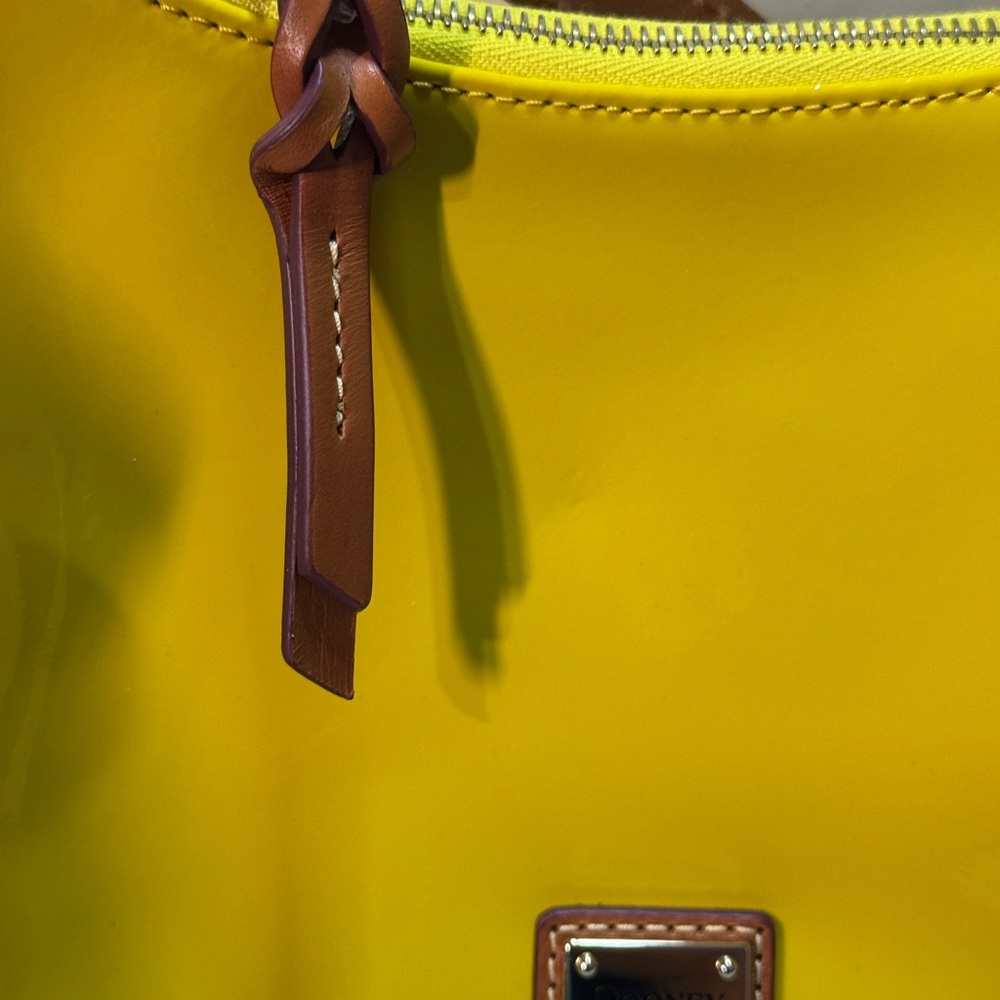 Dooney & Bourke Yellow Patent Leather Shoulder Bag Brown purple strap Kiley - Picture 10 of 16